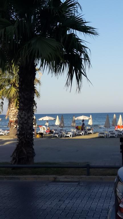 La C Mer Lárnaka Kültér fotó
